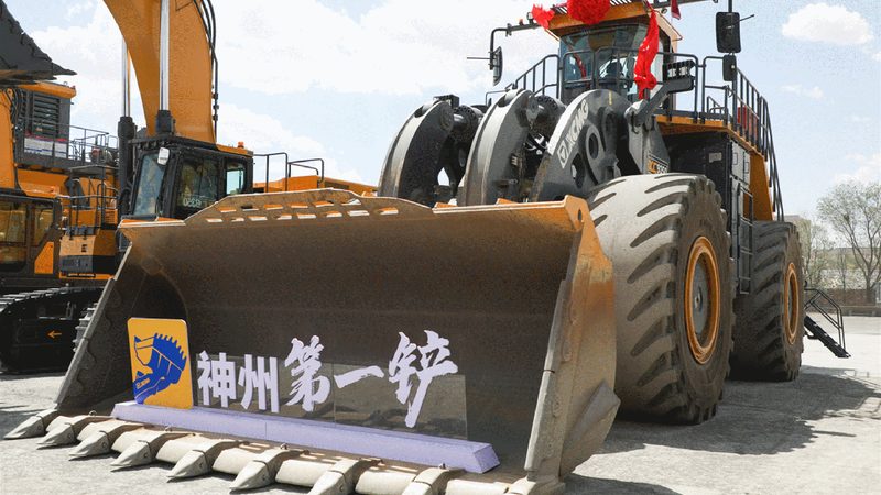 挖掘机液压系统：常见型号参数解析